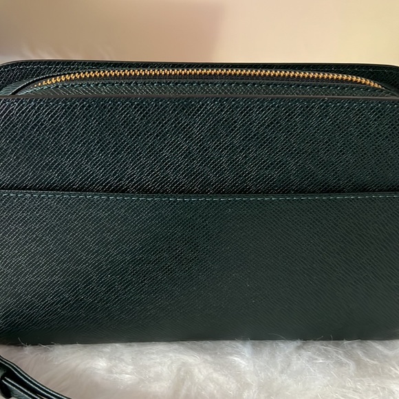 Louis Vuitton Orsay Green Taiga - Picture 4 of 17